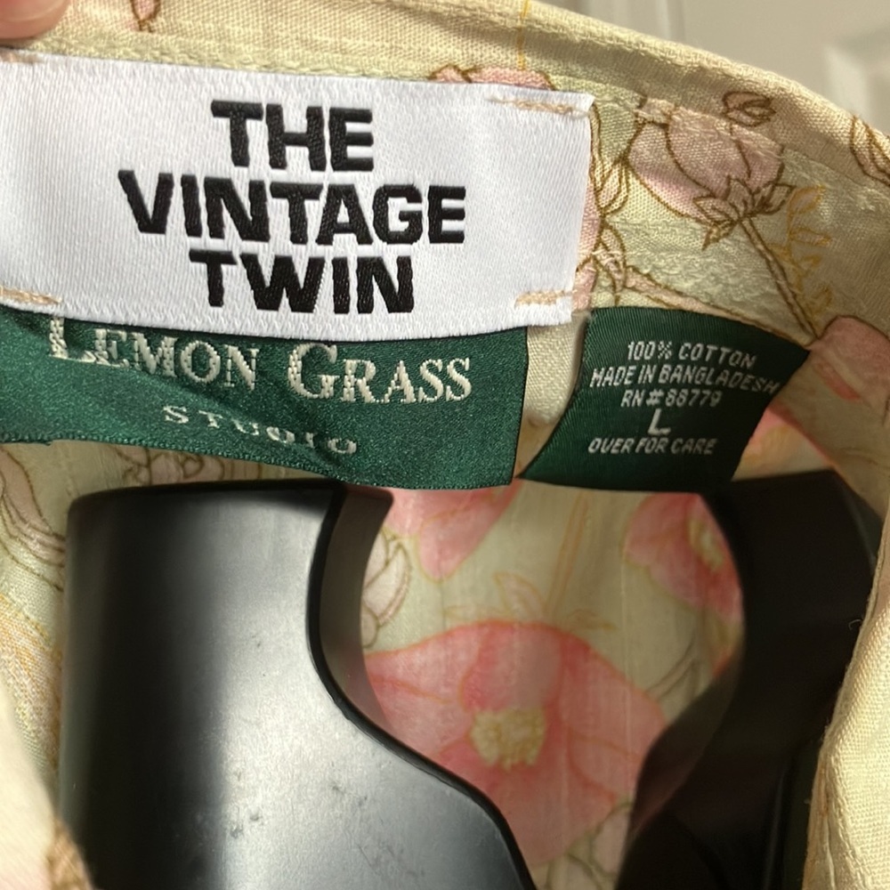 Vintage Lemon Grass size L button down green floral - Picture 8 of 12